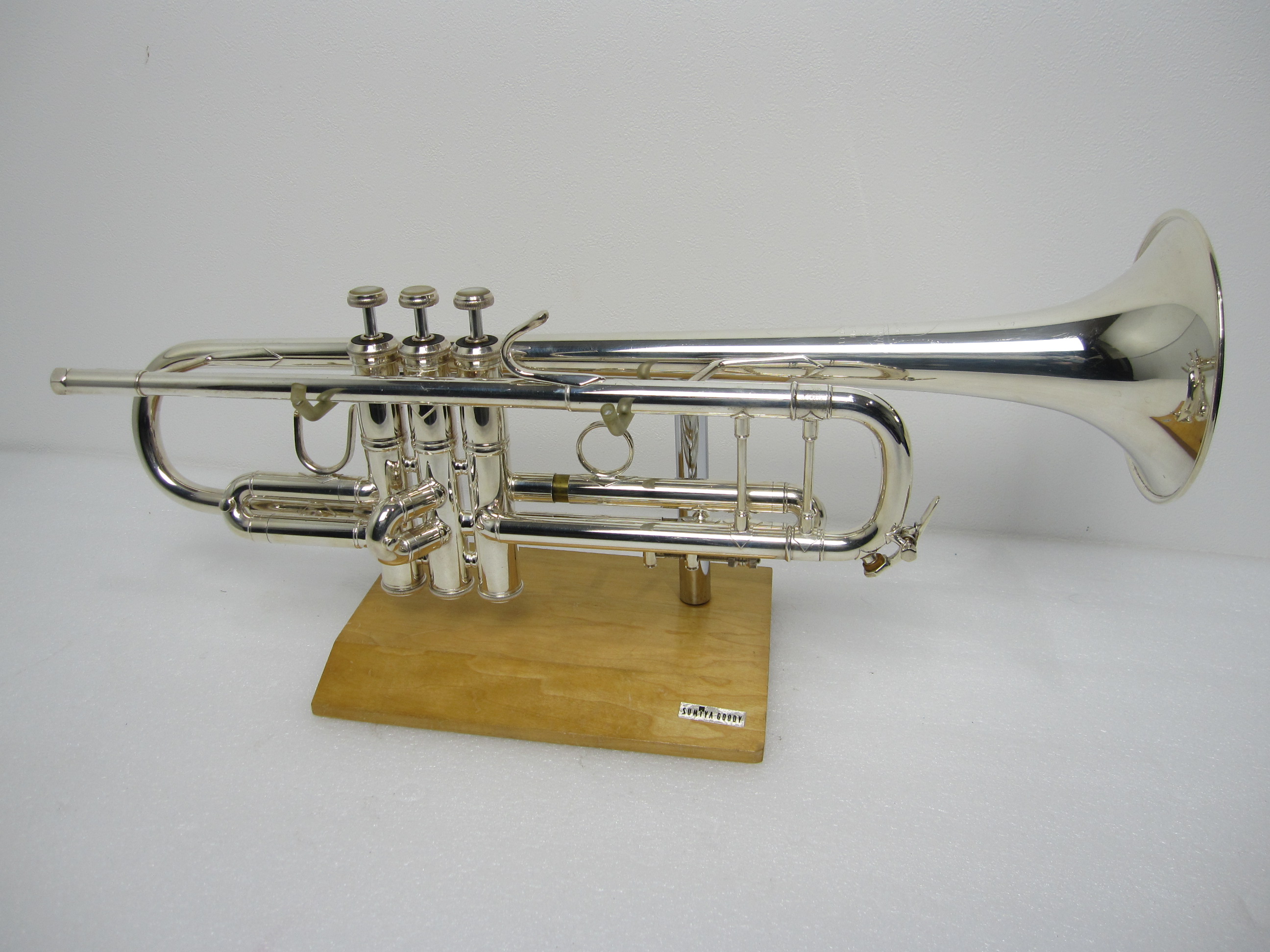 【専売】Bach トランペット stradvarius model 37